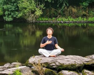 Techniki oddechowe jako narzędzie wspomagające terapię depresji