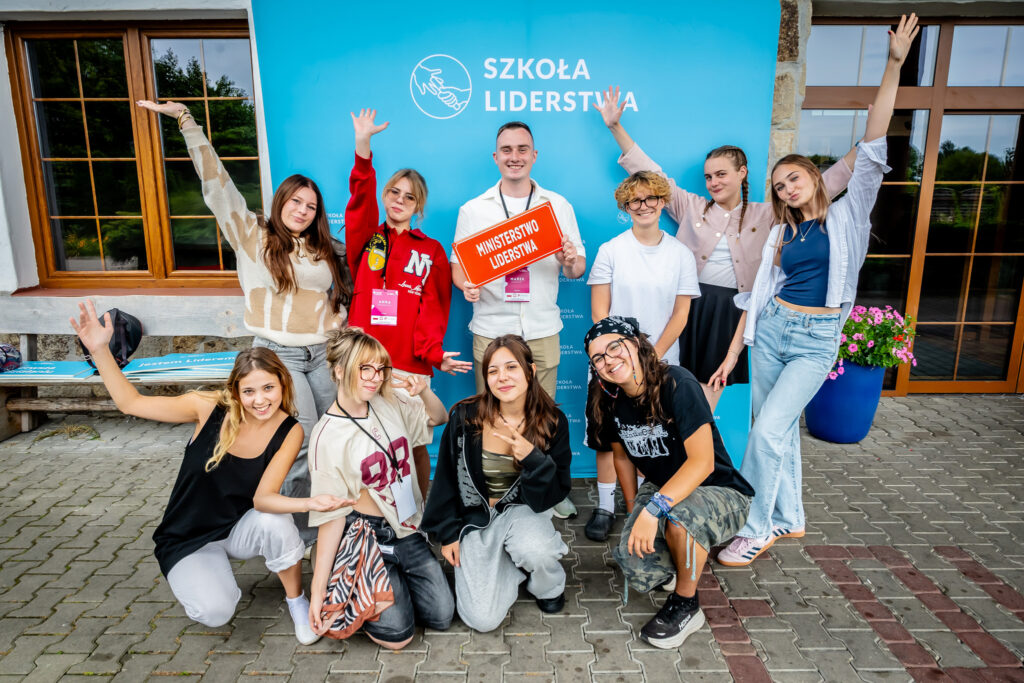 ACADEMY OF YOUNG LEADERS - photo: School of Leadership