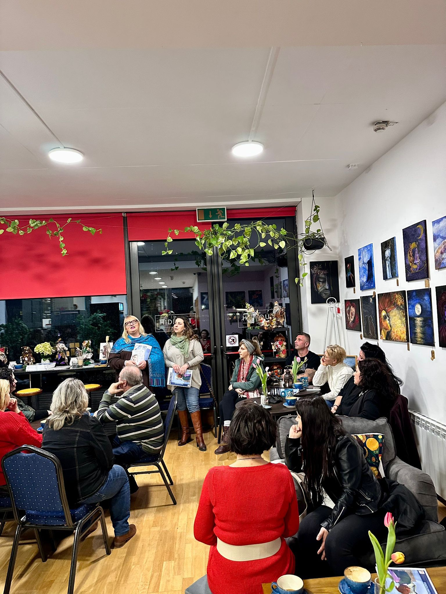 The Hideout Cafe and Gallery w Cork